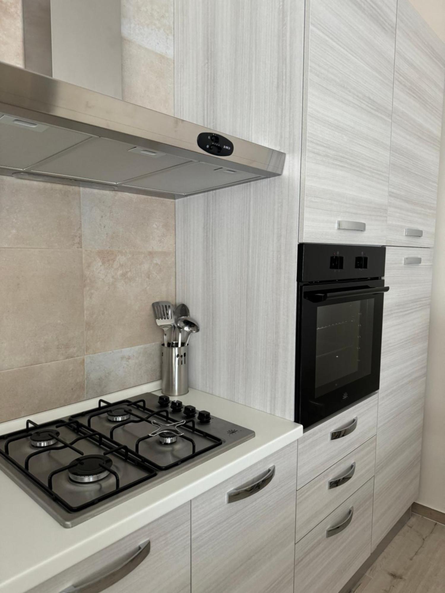 カゼルタCasa Erminiaアパートメント エクステリア 写真