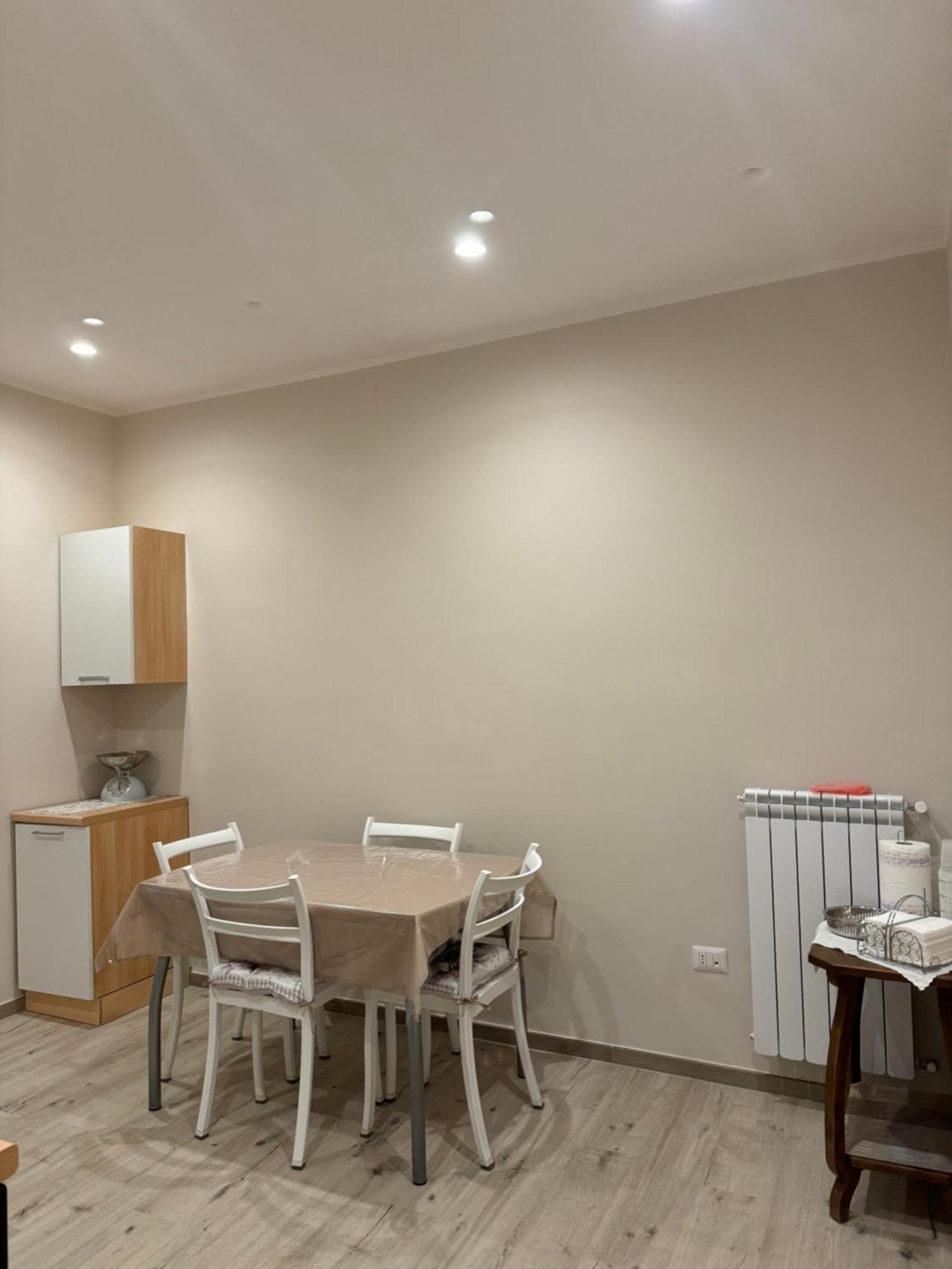 カゼルタCasa Erminiaアパートメント エクステリア 写真